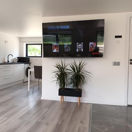 Luxury Apartment Private House And Parking Netflix Tartu Bagian luar foto