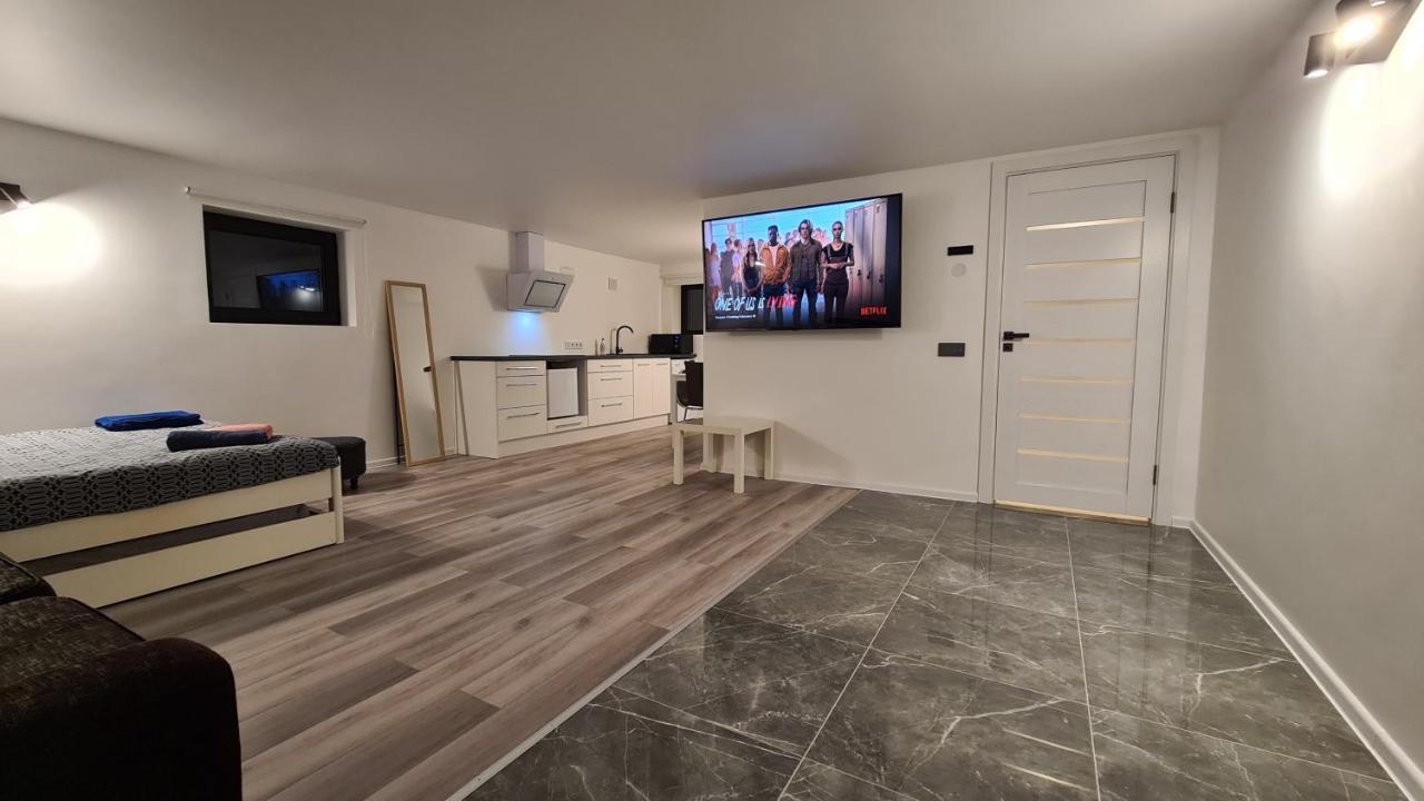 Luxury Apartment Private House And Parking Netflix Tartu Bagian luar foto