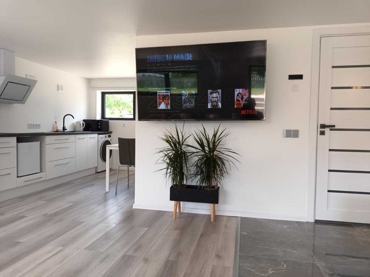 Luxury Apartment Private House And Parking Netflix Tartu Bagian luar foto