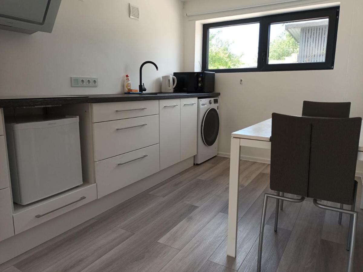 Luxury Apartment Private House And Parking Netflix Tartu Bagian luar foto